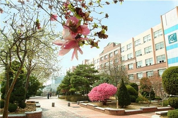 Trường cao đẳng yeungjin